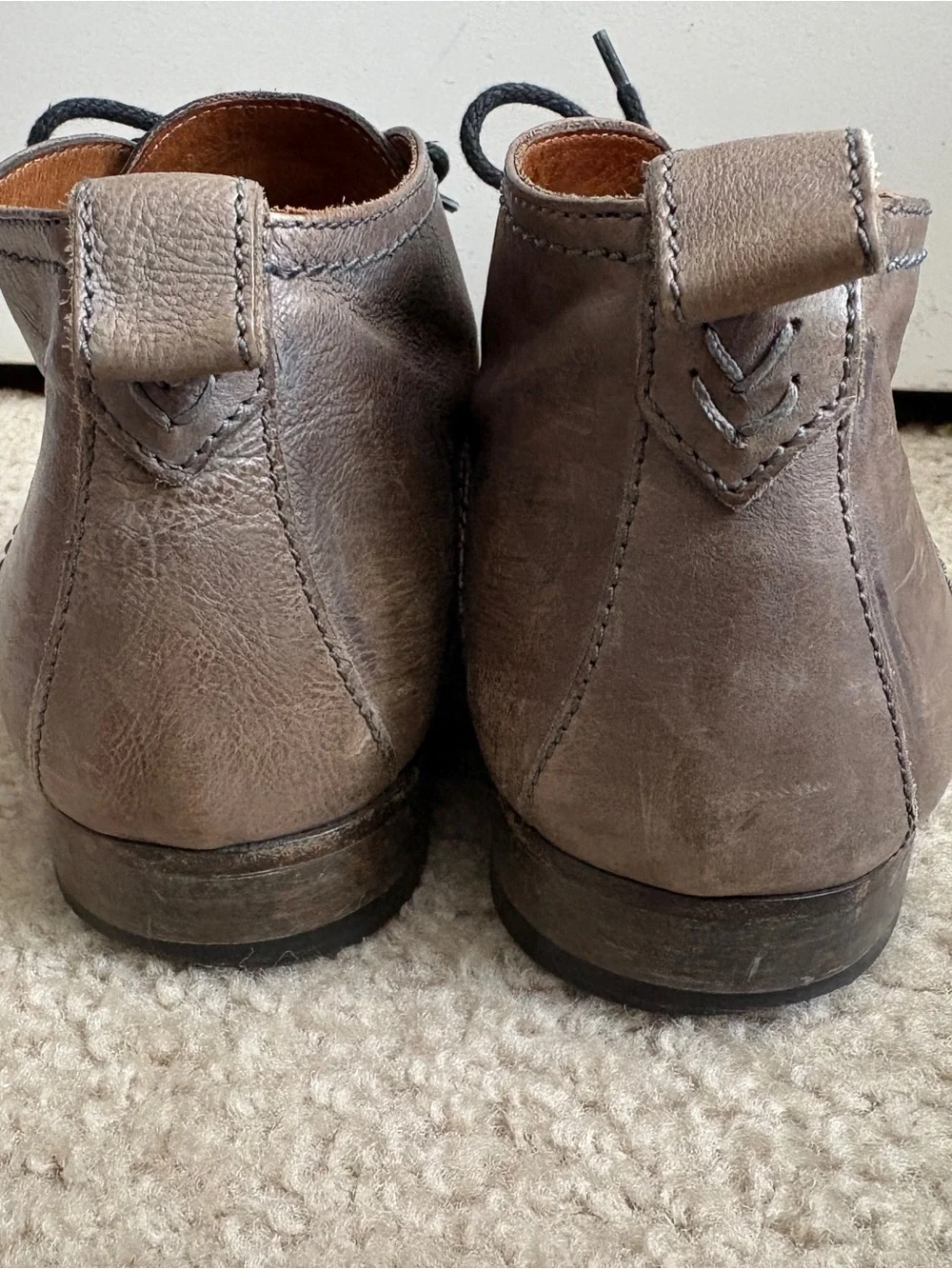John Varvatos Grey Leather Chukka Boots with Black Laces size 9.5